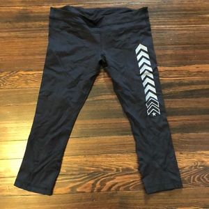 Women’s workout leggings. Size large